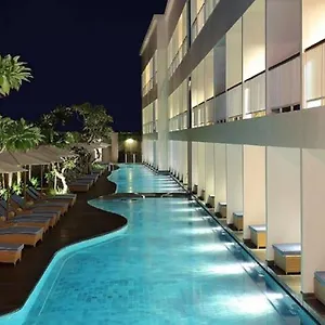Ossotel **** Legian